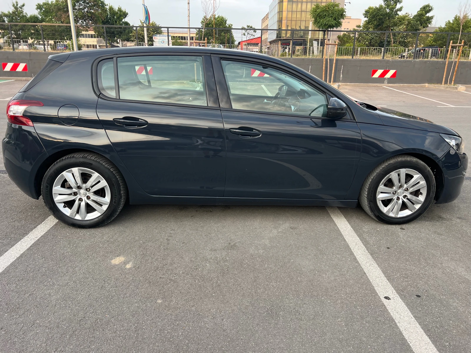 Peugeot 308 1.6 HDI 92Hp - изображение 5 | Auto.bg Peugeot 308 1.6 HDI 92Hp - изображение 5