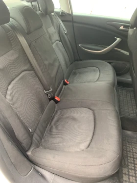 Citroen C5 1.6 HDI - 2700 € / 5280.74 лв. - 59797647 11 | Car24.bg Citroen C5 1.6 HDI - 2700 € / 5280.74 лв. - 59797647 11