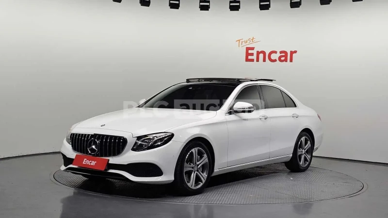 Mercedes-Benz E 300 HUD / 360 / DISTRONIC / ОБДУХВАНЕ / AMBIENT / BUR - 18200 € / 35596.11 лв. - 48181494 1 | Car24.bg Mercedes-Benz E 300 HUD / 360 / DISTRONIC / ОБДУХВАНЕ / AMBIENT / BUR - 18200 € / 35596.11 лв. - 48181494 1