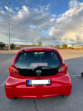 Toyota Aygo 1.0 VVT-i (68 к.с.) - 3800 € - 80092497 3 | Car24.bg Toyota Aygo 1.0 VVT-i (68 к.с.) - 3800 € - 80092497 3