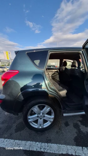 Toyota Rav4 TOYOTA RAV 4 2.2 D 4 D - 5600 € - 46135187 6 | Car24.bg Toyota Rav4 TOYOTA RAV 4 2.2 D 4 D - 5600 € - 46135187 6
