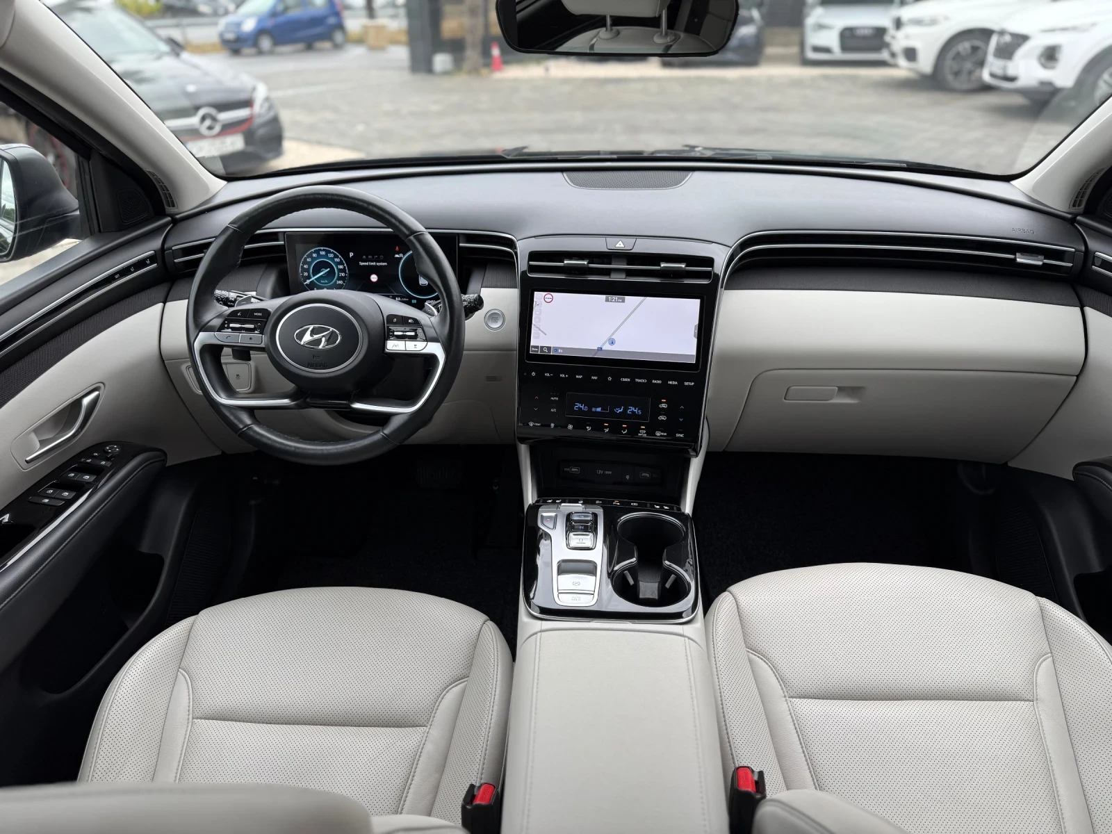 Hyundai Tucson 1, 6 mild Hybrid 58000km= 4x4 Подгр/Обдухване= Т - изображение 10 | Auto.bg Hyundai Tucson 1, 6 mild Hybrid 58000km= 4x4 Подгр/Обдухване= Т - изображение 10