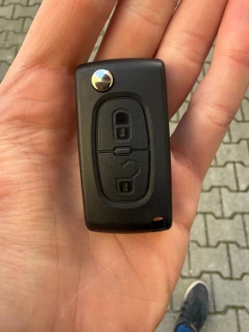 Peugeot Partner - 8000 € / 15646.64 лв. - 14836990 11 | Car24.bg Peugeot Partner - 8000 € / 15646.64 лв. - 14836990 11