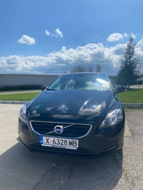 Снимка Volvo V40