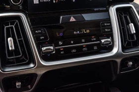 Kia Sorento X-Line EX* 7-местен* Камера* Кожа* Подгрев* - 46000 лв. / 23519.43 € - 81769304 8 | Car24.bg Kia Sorento X-Line EX* 7-местен* Камера* Кожа* Подгрев* - 46000 лв. / 23519.43 € - 81769304 8