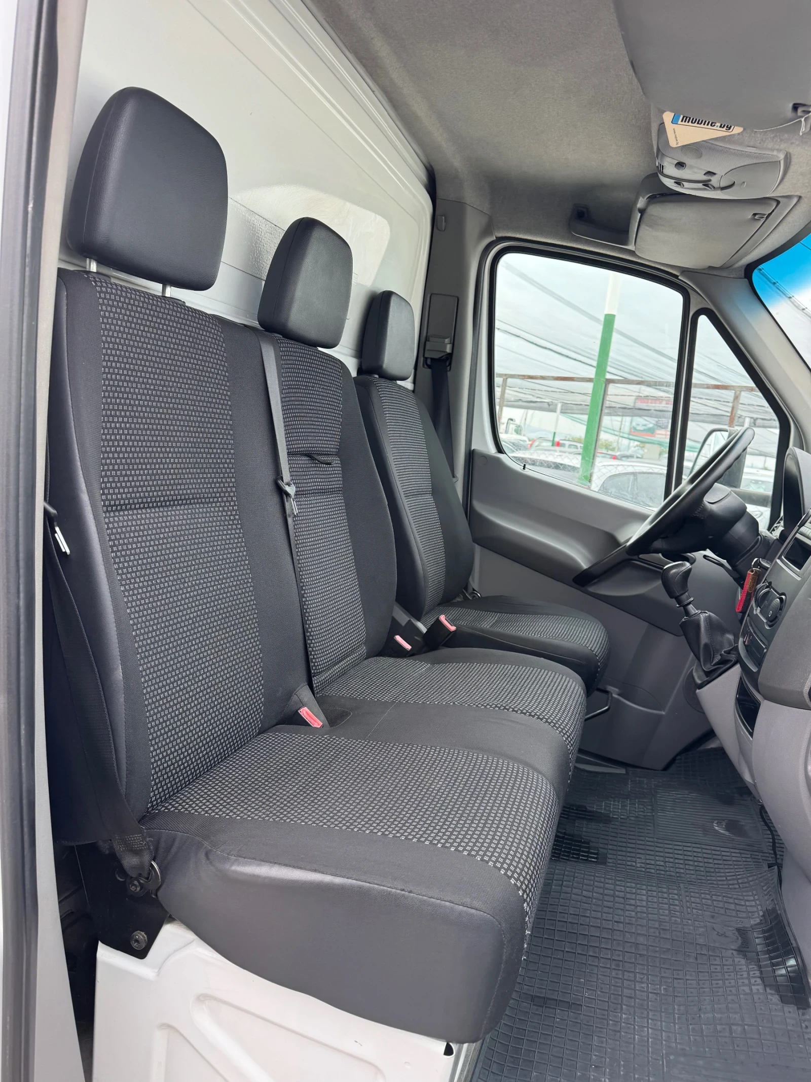 Mercedes-Benz Sprinter 311 Специален - изображение 9 | Auto.bg Mercedes-Benz Sprinter 311 Специален - изображение 9
