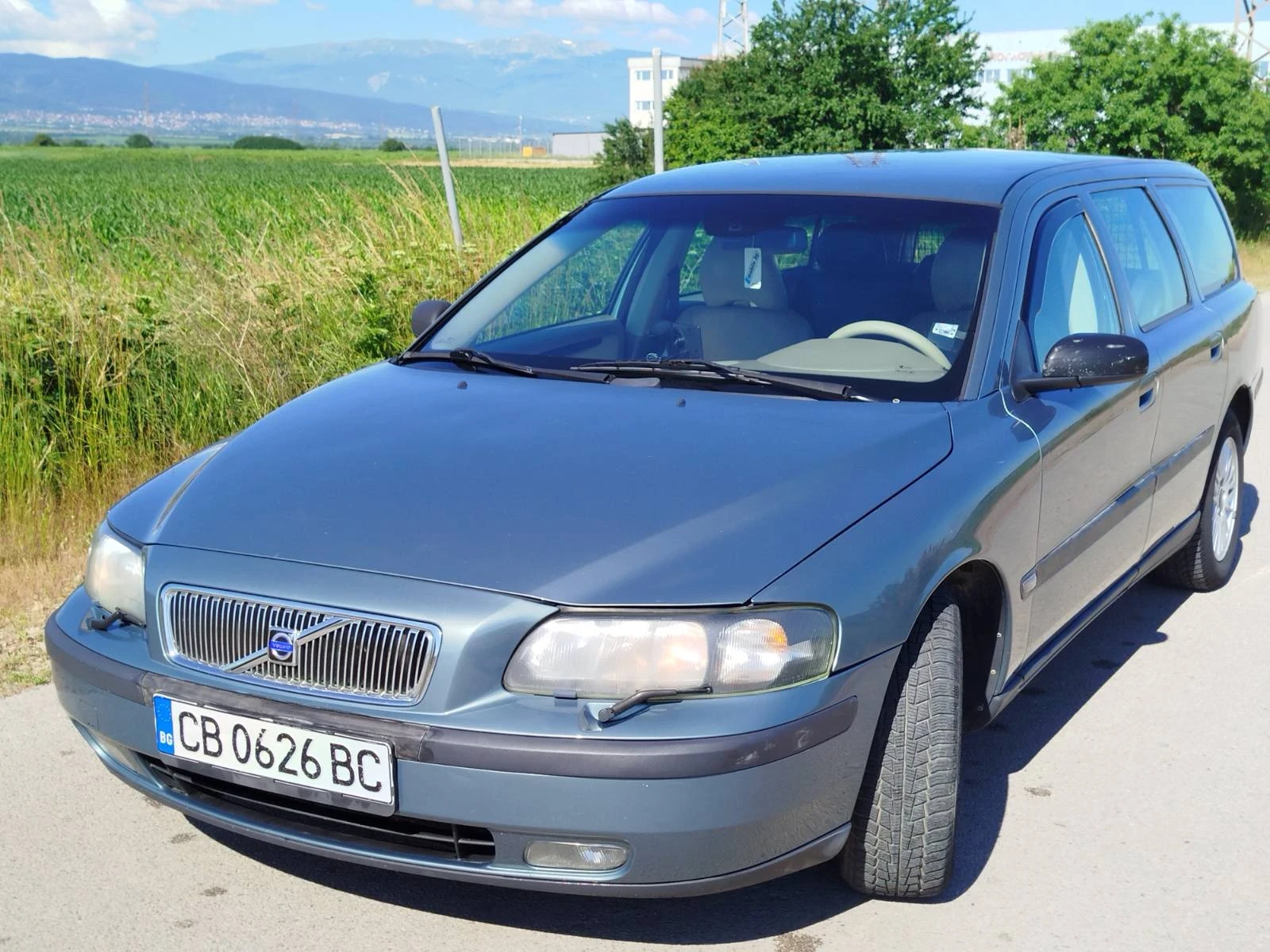 Volvo V70 2.4 130hp | Auto.bg — изображение 1 Volvo V70 2.4 130hp | Auto.bg — изображение 1