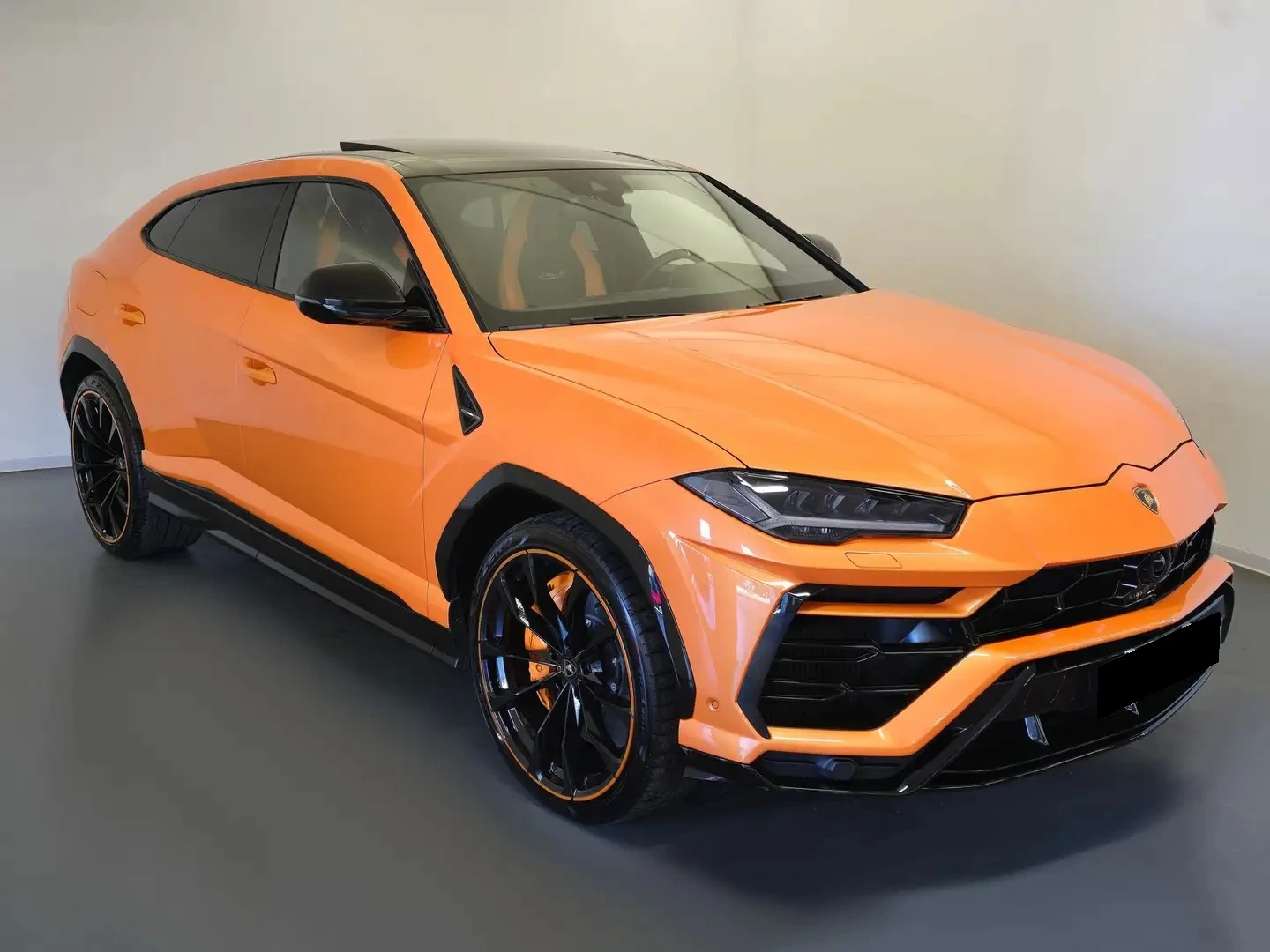 Lamborghini Urus 4.0 V8 AWD Capsule | Auto.bg — изображение 1 Lamborghini Urus 4.0 V8 AWD Capsule | Auto.bg — изображение 1