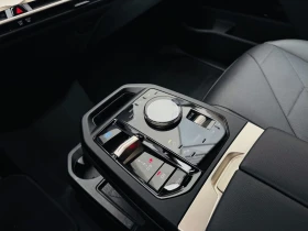 BMW iX 50/xDRIVE/523HP/MSPORT/360/HUD/H&K/KLESS/918z | Auto.bg — изображение 14 BMW iX 50/xDRIVE/523HP/MSPORT/360/HUD/H&K/KLESS/918z | Auto.bg — изображение 14