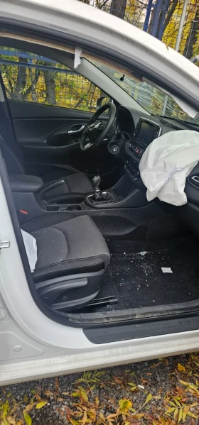 Hyundai I30 1.5бензин - 3800 € - 30854908 9 | Car24.bg Hyundai I30 1.5бензин - 3800 € - 30854908 9