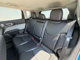Jeep Compass 2.4L* 4X4* Digital* 83200км* - 19000 € / 37160.77 лв. - 15253932 11 | Car24.bg Jeep Compass 2.4L* 4X4* Digital* 83200км* - 19000 € / 37160.77 лв. - 15253932 11