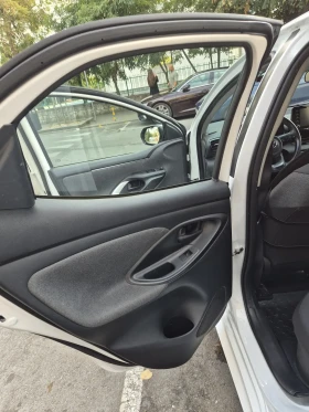 Toyota Yaris undefined | Auto.bg — изображение 8 Toyota Yaris undefined | Auto.bg — изображение 8