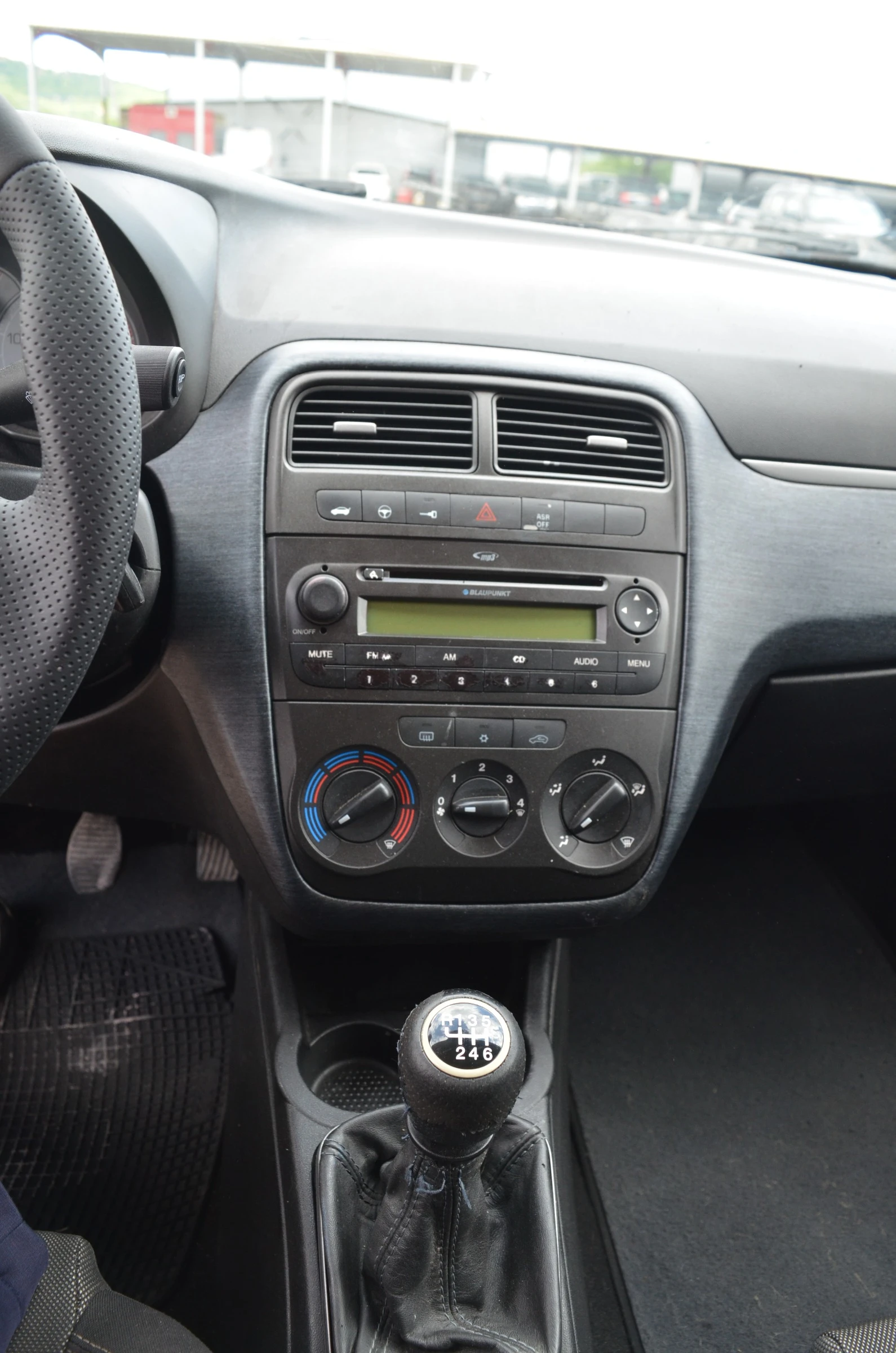 Fiat Punto 1, 3 - изображение 5 | Auto.bg Fiat Punto 1, 3 - изображение 5
