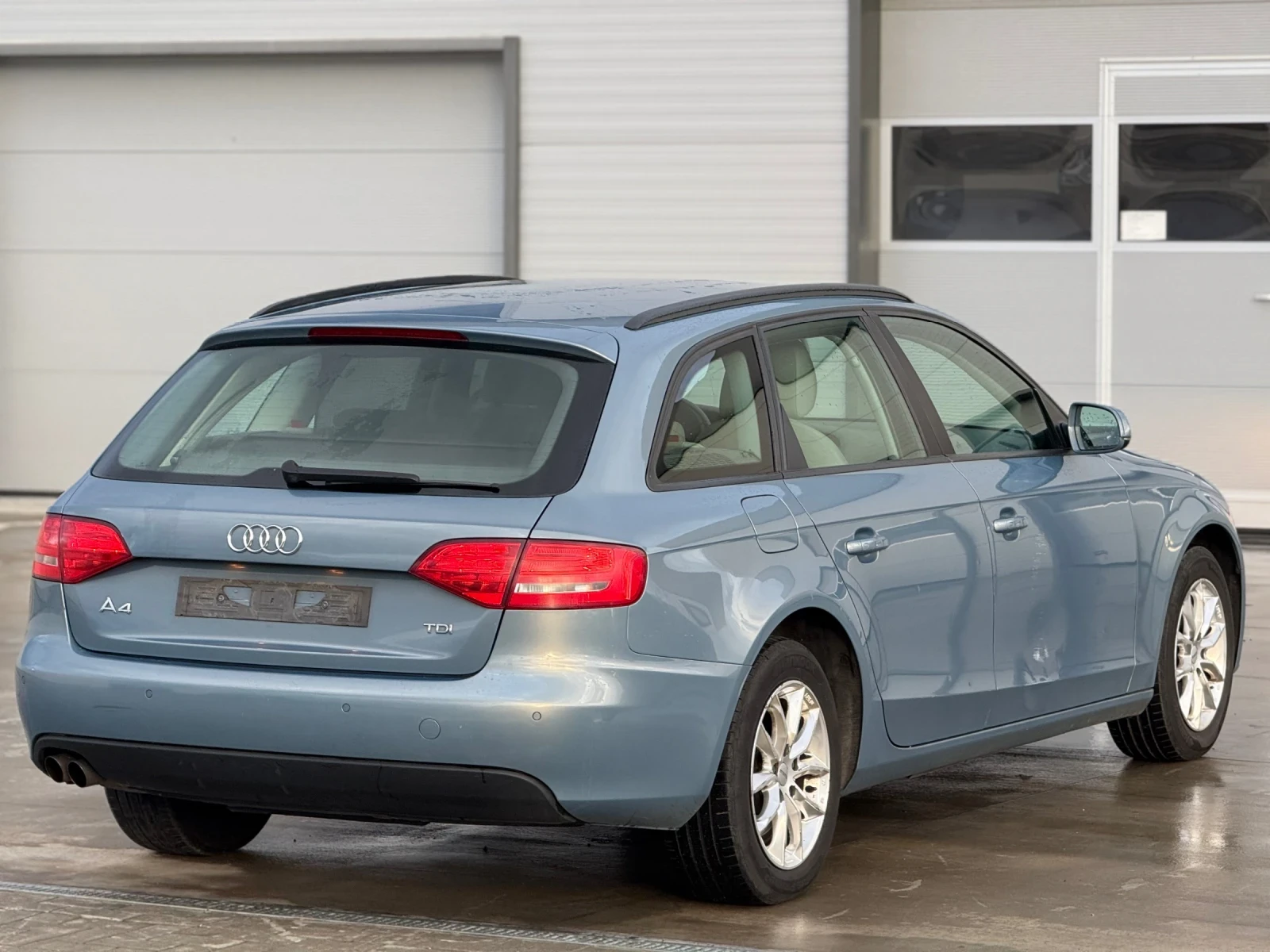 Audi A4 2.0TDI* EURO5 * КРУИЗ * START/STOP* ЛИЗИНГ *  - изображение 5 | Auto.bg Audi A4 2.0TDI* EURO5 * КРУИЗ * START/STOP* ЛИЗИНГ *  - изображение 5