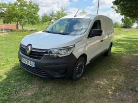 Снимка Renault Express