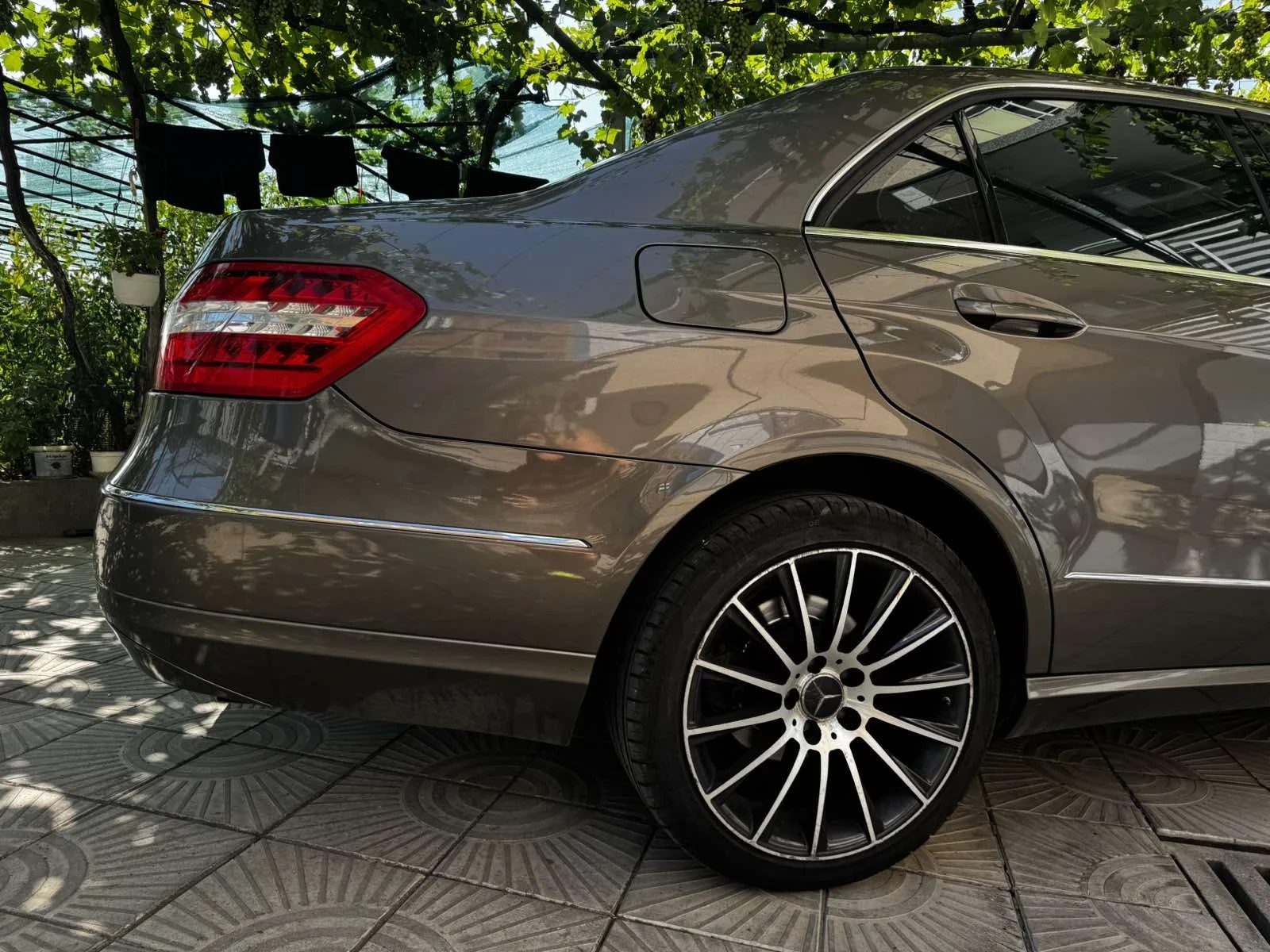 Mercedes-Benz E 220  - изображение 3 | Auto.bg Mercedes-Benz E 220  - изображение 3