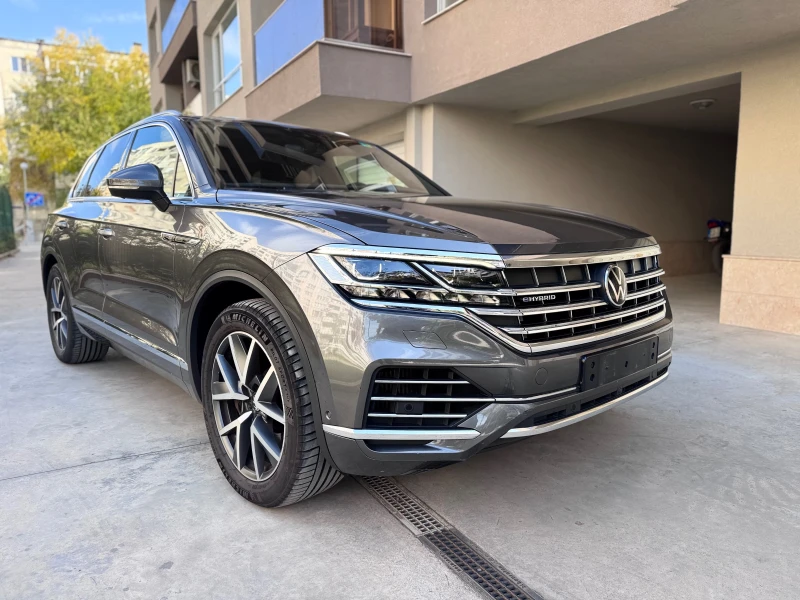 VW Touareg E-HYBRID* 4MOTION* DISTRONIC* FULL* - 79999 лв. / 40902.84 € - 54797080 1 | Car24.bg VW Touareg E-HYBRID* 4MOTION* DISTRONIC* FULL* - 79999 лв. / 40902.84 € - 54797080 1