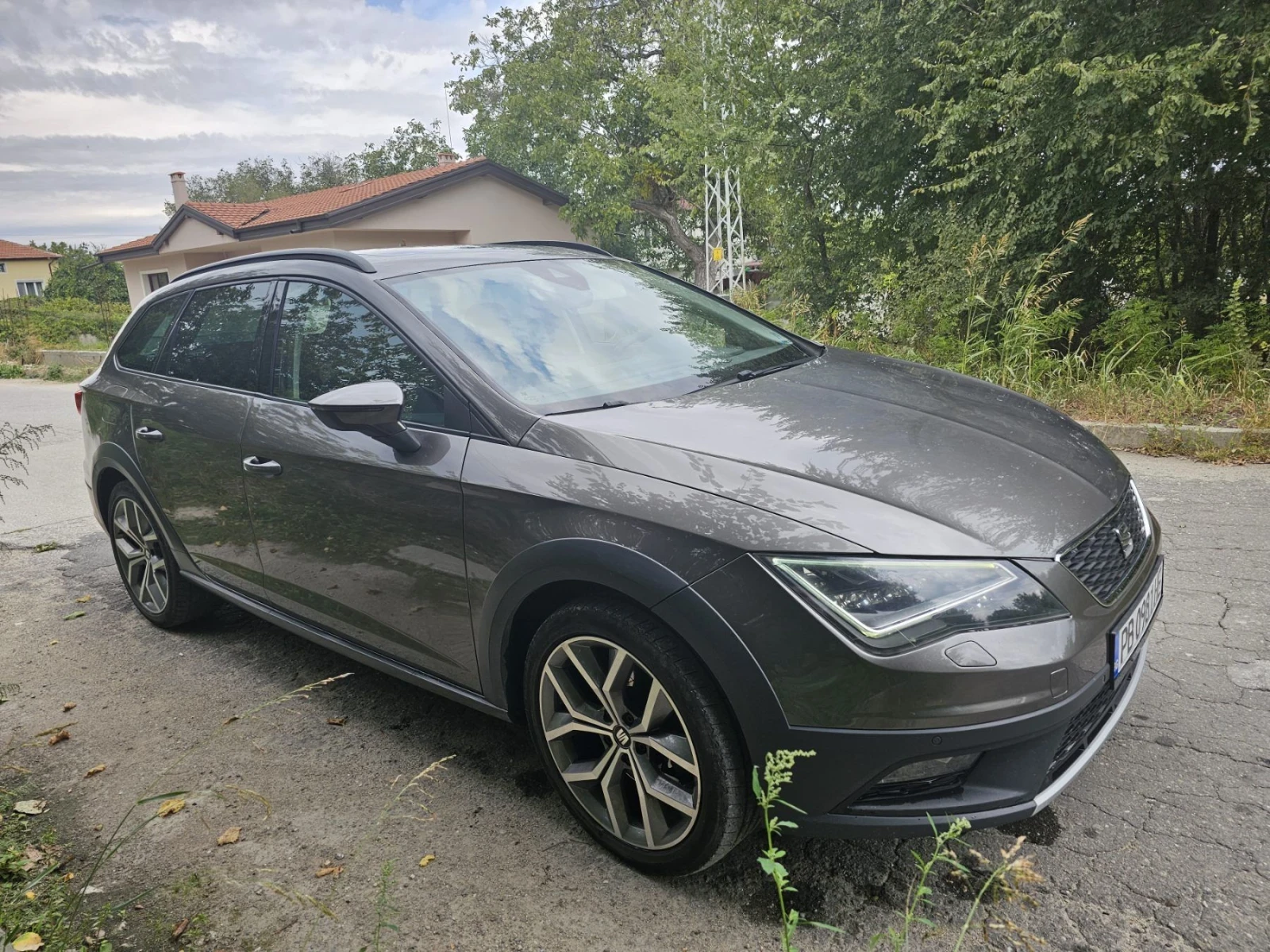 Seat Leon 2.0TDI - изображение 2 | Auto.bg Seat Leon 2.0TDI - изображение 2