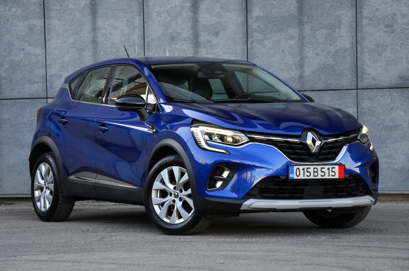 Renault Captur 1.3 I - изображение 2 | Auto.bg Renault Captur 1.3 I - изображение 2