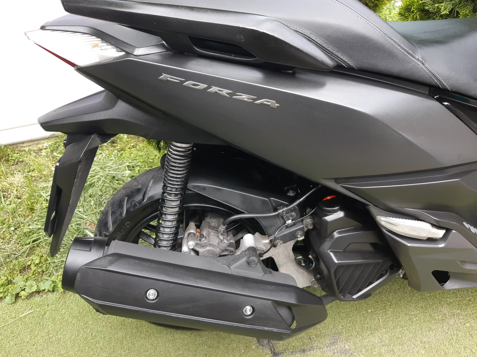 Honda Forza 125i TCS/Abs/ led - изображение 6 | Auto.bg Honda Forza 125i TCS/Abs/ led - изображение 6