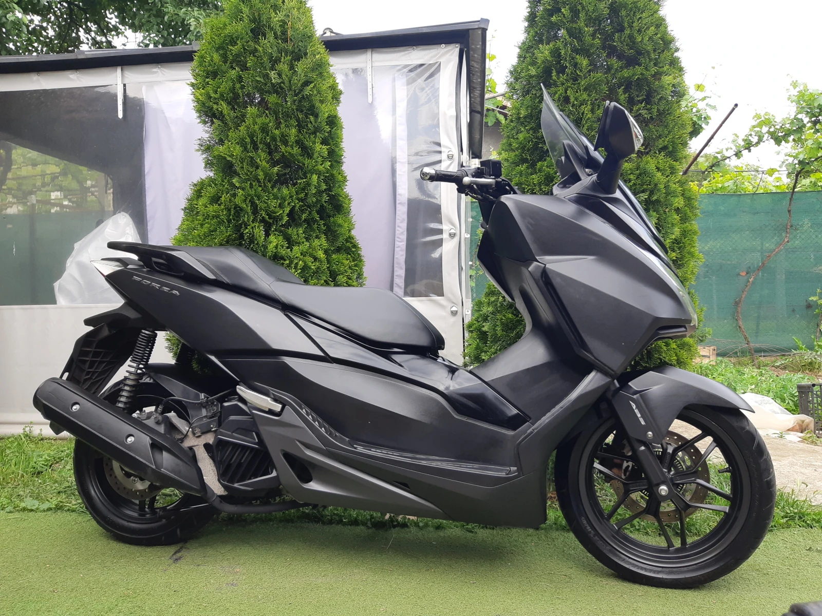 Honda Forza 125i TCS/Abs/ led - изображение 4 | Auto.bg Honda Forza 125i TCS/Abs/ led - изображение 4