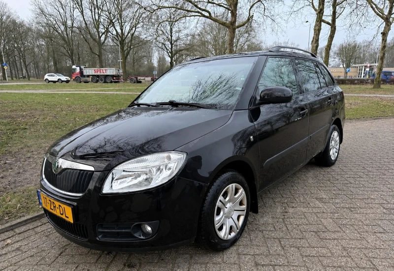 Skoda Fabia 1.6 16v - 2300 € / 4498.41 лв. - 59263644 1 | Car24.bg Skoda Fabia 1.6 16v - 2300 € / 4498.41 лв. - 59263644 1