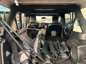 Jeep Wrangler Unlimited Sahara 4WD - 24400 лв. / 12475.52 € - 90819252 12 | Car24.bg Jeep Wrangler Unlimited Sahara 4WD - 24400 лв. / 12475.52 € - 90819252 12