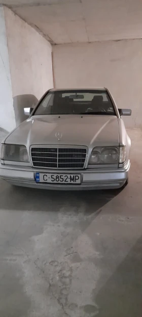 Снимка Mercedes-Benz 200