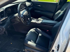 Toyota Crown PLATINUM / АВТОКРЕДИТ / ЦЕНА ДО БЪЛГАРИЯ | Auto.bg — изображение 8 Toyota Crown PLATINUM / АВТОКРЕДИТ / ЦЕНА ДО БЪЛГАРИЯ | Auto.bg — изображение 8