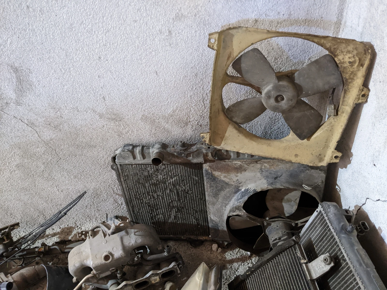 Suzuki Liana Лиана 1, 6 хечбек  - изображение 3 | Auto.bg Suzuki Liana Лиана 1, 6 хечбек  - изображение 3