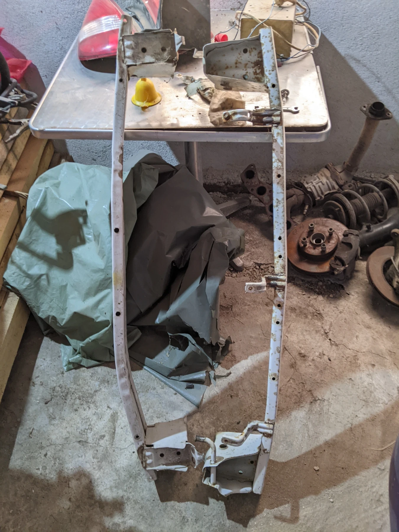 Suzuki Liana Лиана 1, 6 хечбек  - изображение 9 | Auto.bg Suzuki Liana Лиана 1, 6 хечбек  - изображение 9