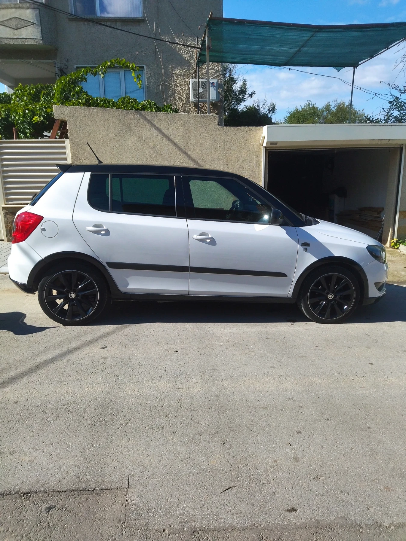 Skoda Fabia Monte Carlo 2013 - изображение 2 | Auto.bg Skoda Fabia Monte Carlo 2013 - изображение 2