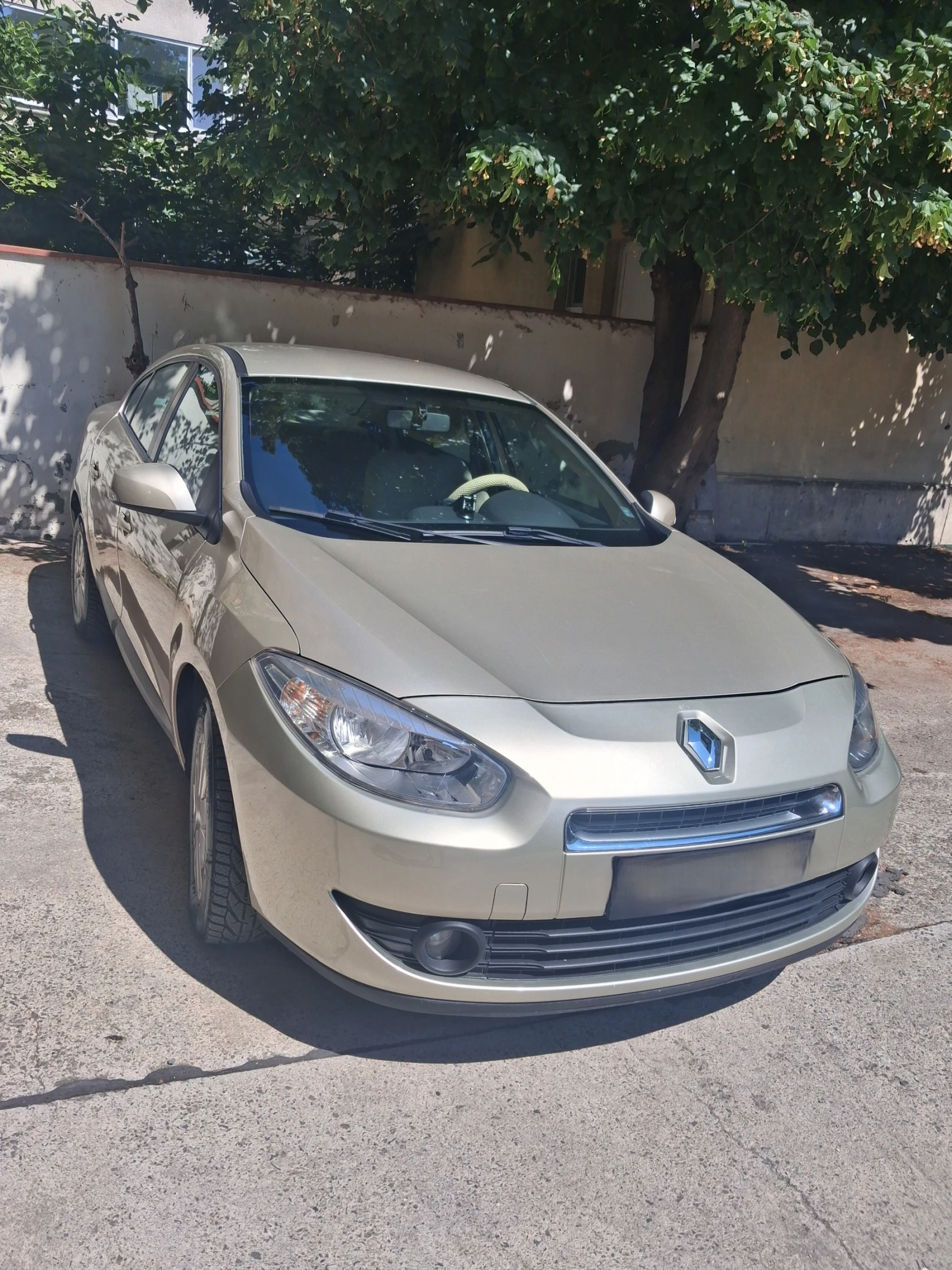 Renault Fluence undefined | Auto.bg — изображение 1 Renault Fluence undefined | Auto.bg — изображение 1