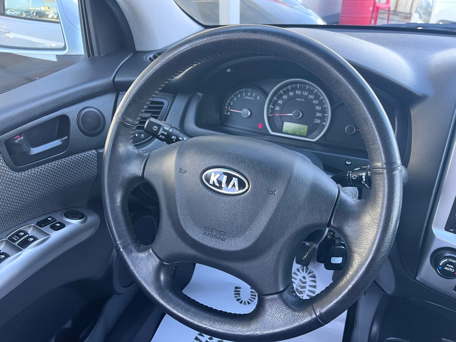 Kia Sportage 2.0GPL / 4x4 / Active  - изображение 10 | Auto.bg Kia Sportage 2.0GPL / 4x4 / Active  - изображение 10