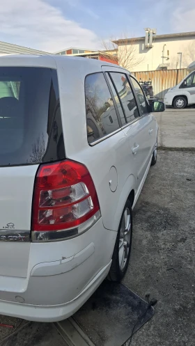 Opel Zafira 1.9 150 к.с 7 места 2010 - 1350 € / 2640.37 лв. - 26327741 5 | Car24.bg Opel Zafira 1.9 150 к.с 7 места 2010 - 1350 € / 2640.37 лв. - 26327741 5