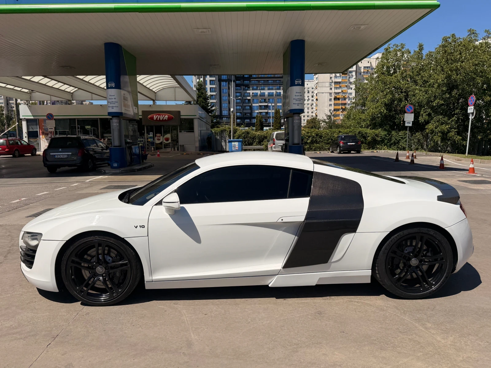 Audi R8 undefined | Auto.bg — изображение 1 Audi R8 undefined | Auto.bg — изображение 1