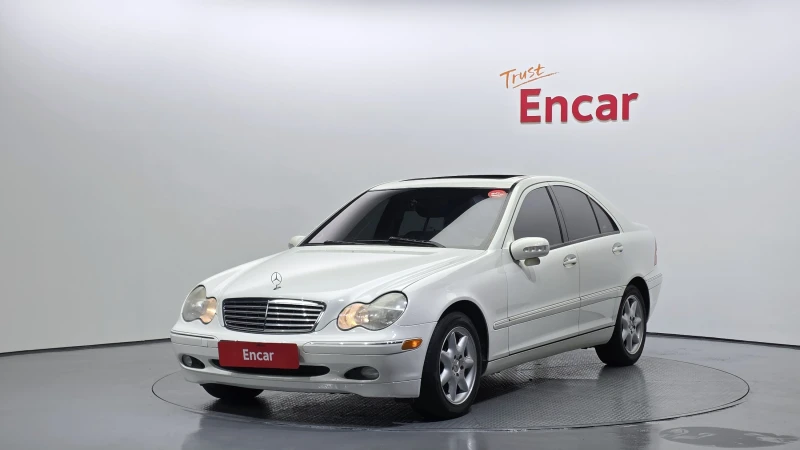 Mercedes-Benz C 240 ЛЮК* КРАЙНА ЦЕНА - 8299 € / 16231.43 лв. - 70801066 1 | Car24.bg Mercedes-Benz C 240 ЛЮК* КРАЙНА ЦЕНА - 8299 € / 16231.43 лв. - 70801066 1