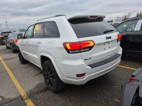 Jeep Grand cherokee * ALTITUDE * ЦЕНА ДО БЪЛГАРИЯ !* - 39500 лв. / 20196.03 € - 74375978 4 | Car24.bg Jeep Grand cherokee * ALTITUDE * ЦЕНА ДО БЪЛГАРИЯ !* - 39500 лв. / 20196.03 € - 74375978 4
