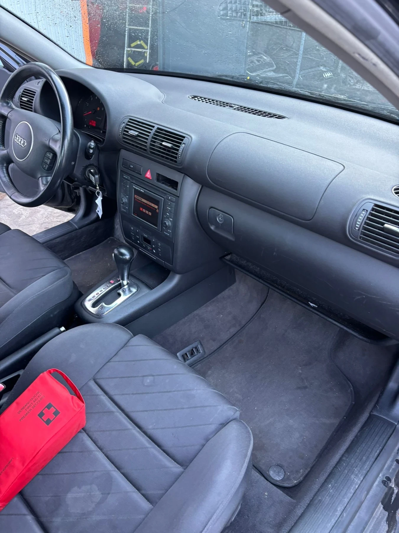 Audi A3 1.8T Automat 180hp - изображение 8 | Auto.bg Audi A3 1.8T Automat 180hp - изображение 8