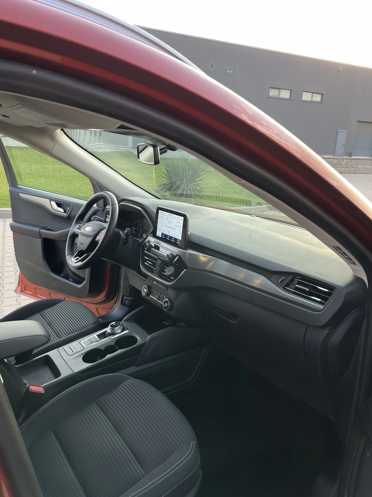 Ford Kuga 1.5 TDCI !С ГАРАНЦИЯ! - изображение 10 | Auto.bg Ford Kuga 1.5 TDCI !С ГАРАНЦИЯ! - изображение 10