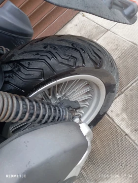 Piaggio Beverly 300ie | Auto.bg — изображение 7 Piaggio Beverly 300ie | Auto.bg — изображение 7