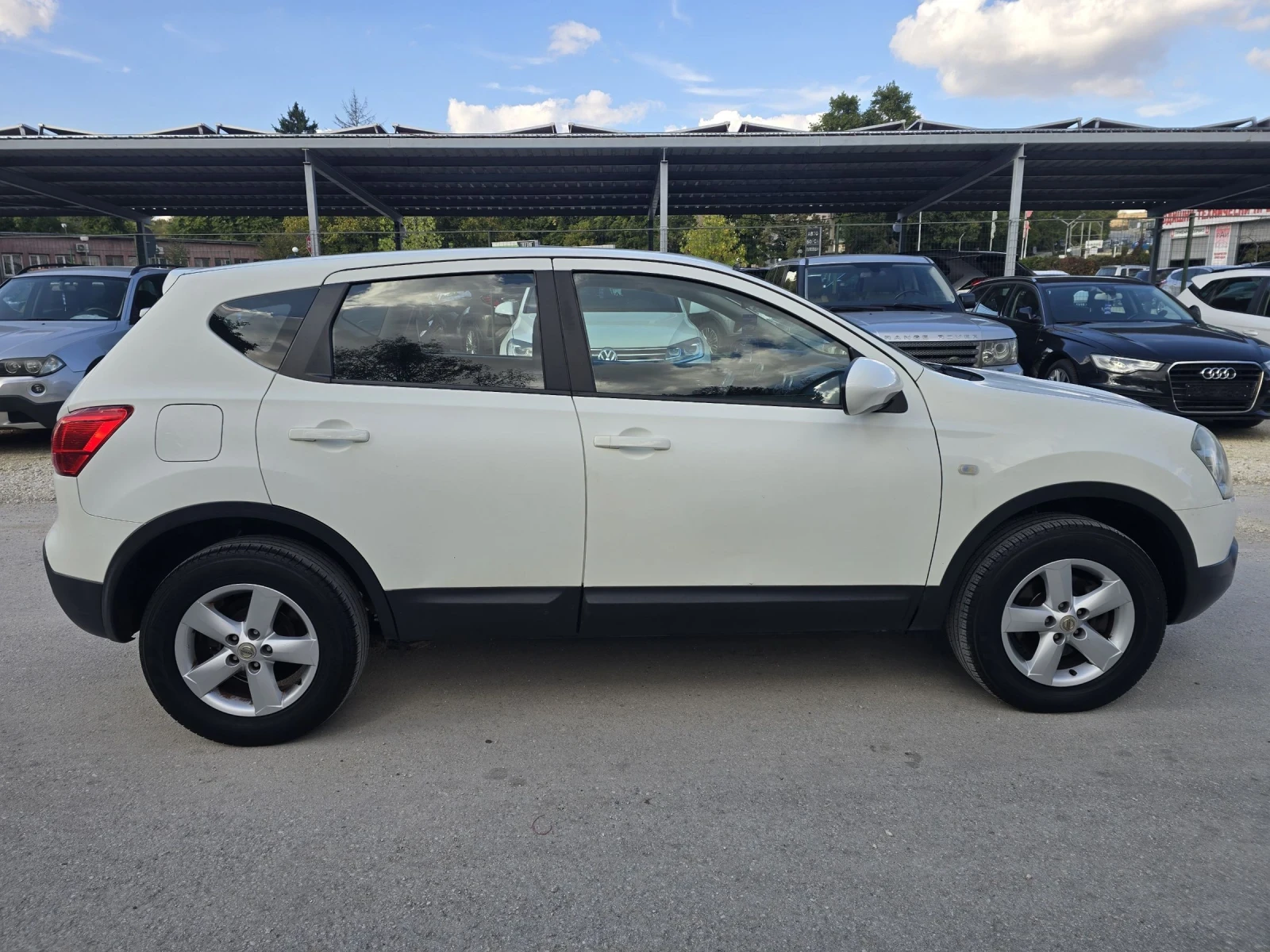 Nissan Qashqai 1.5dci 103к.с Топ състояние  - изображение 8 | Auto.bg Nissan Qashqai 1.5dci 103к.с Топ състояние  - изображение 8