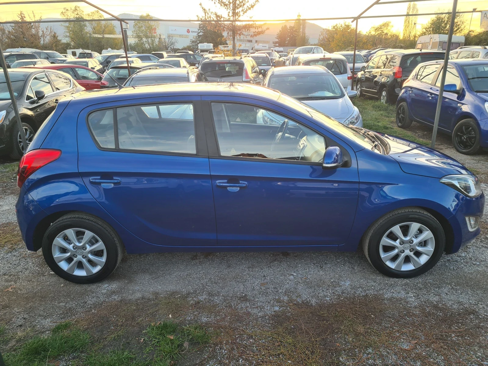 Hyundai I20 1.4i 16V 100p.s  - изображение 4 | Auto.bg Hyundai I20 1.4i 16V 100p.s  - изображение 4