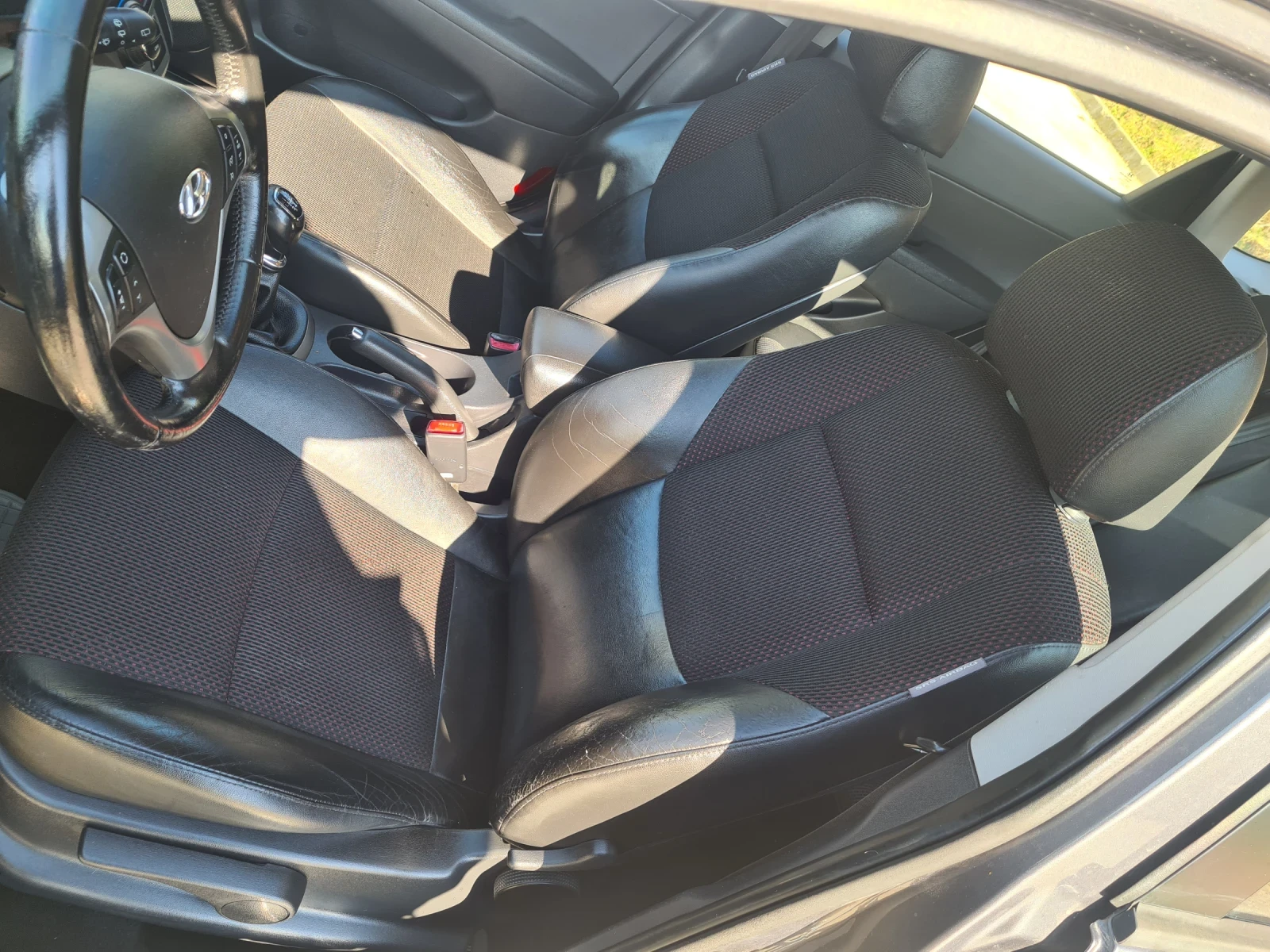 Hyundai I30 Combi 1.6 Crdi 116 k.c - изображение 7 | Auto.bg Hyundai I30 Combi 1.6 Crdi 116 k.c - изображение 7