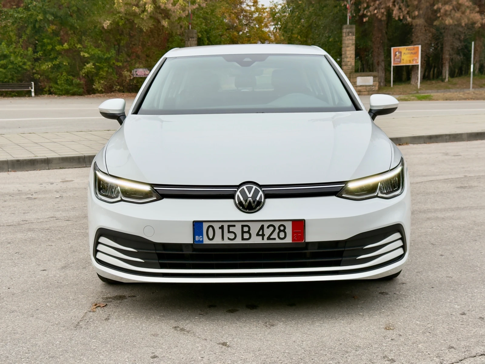 VW Golf 8* Life* 2.0TDI* 116k.c.* Euro6*  - изображение 6 | Auto.bg VW Golf 8* Life* 2.0TDI* 116k.c.* Euro6*  - изображение 6