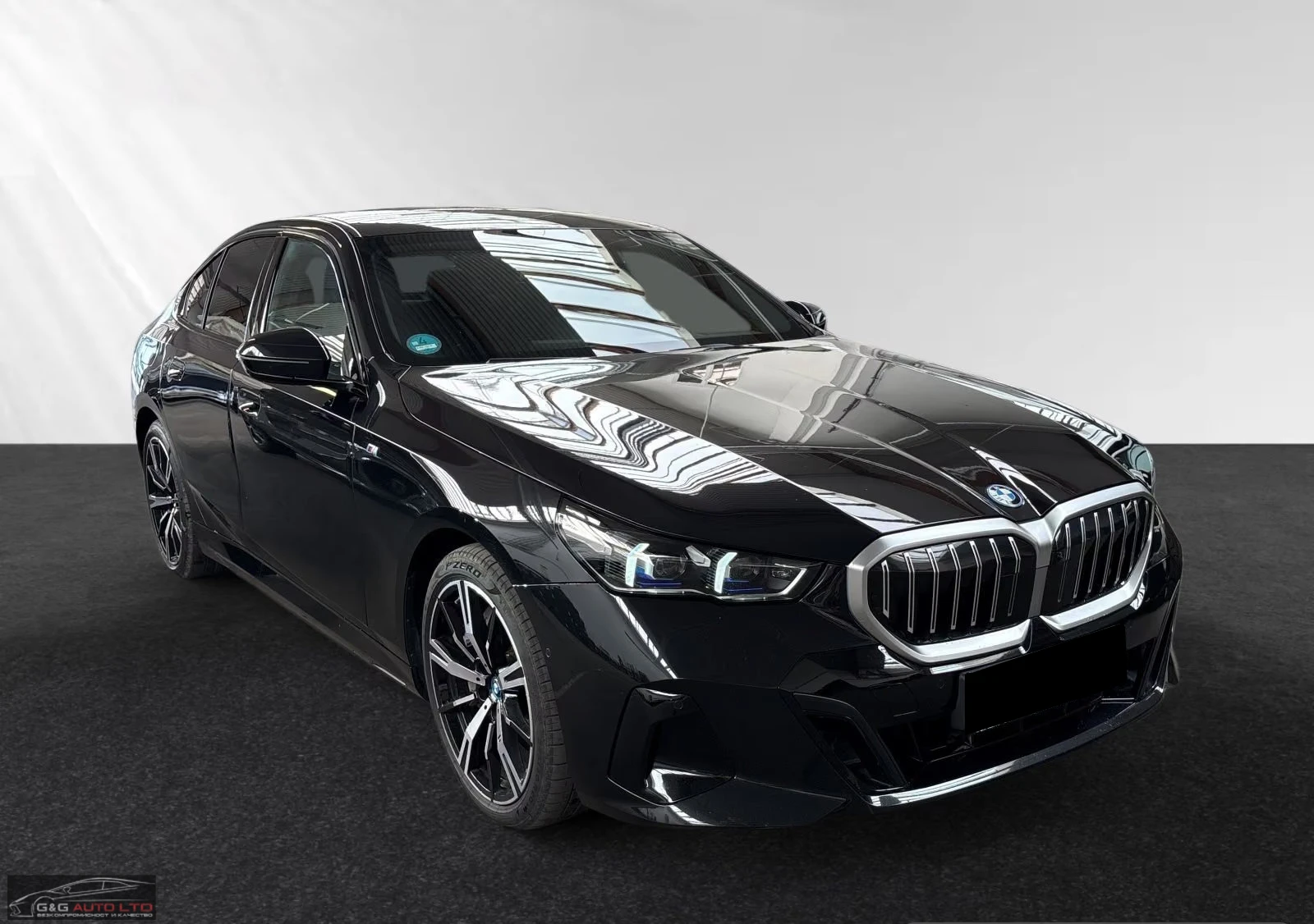 BMW 550 e/xDrive/489HP/M-SPORT/HUD/H&K/360/MEMO/699q | Auto.bg — изображение 1 BMW 550 e/xDrive/489HP/M-SPORT/HUD/H&K/360/MEMO/699q | Auto.bg — изображение 1