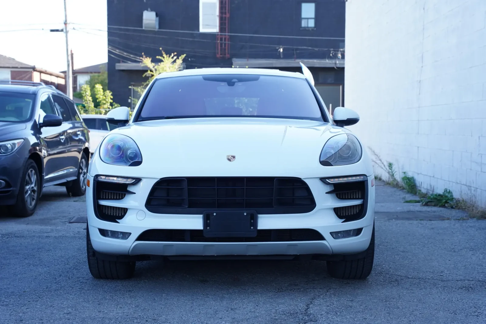 Porsche Macan GTS* RED INSIDE* PANOROOF* 360CAMERA* BOSE*  - изображение 2 | Auto.bg Porsche Macan GTS* RED INSIDE* PANOROOF* 360CAMERA* BOSE*  - изображение 2