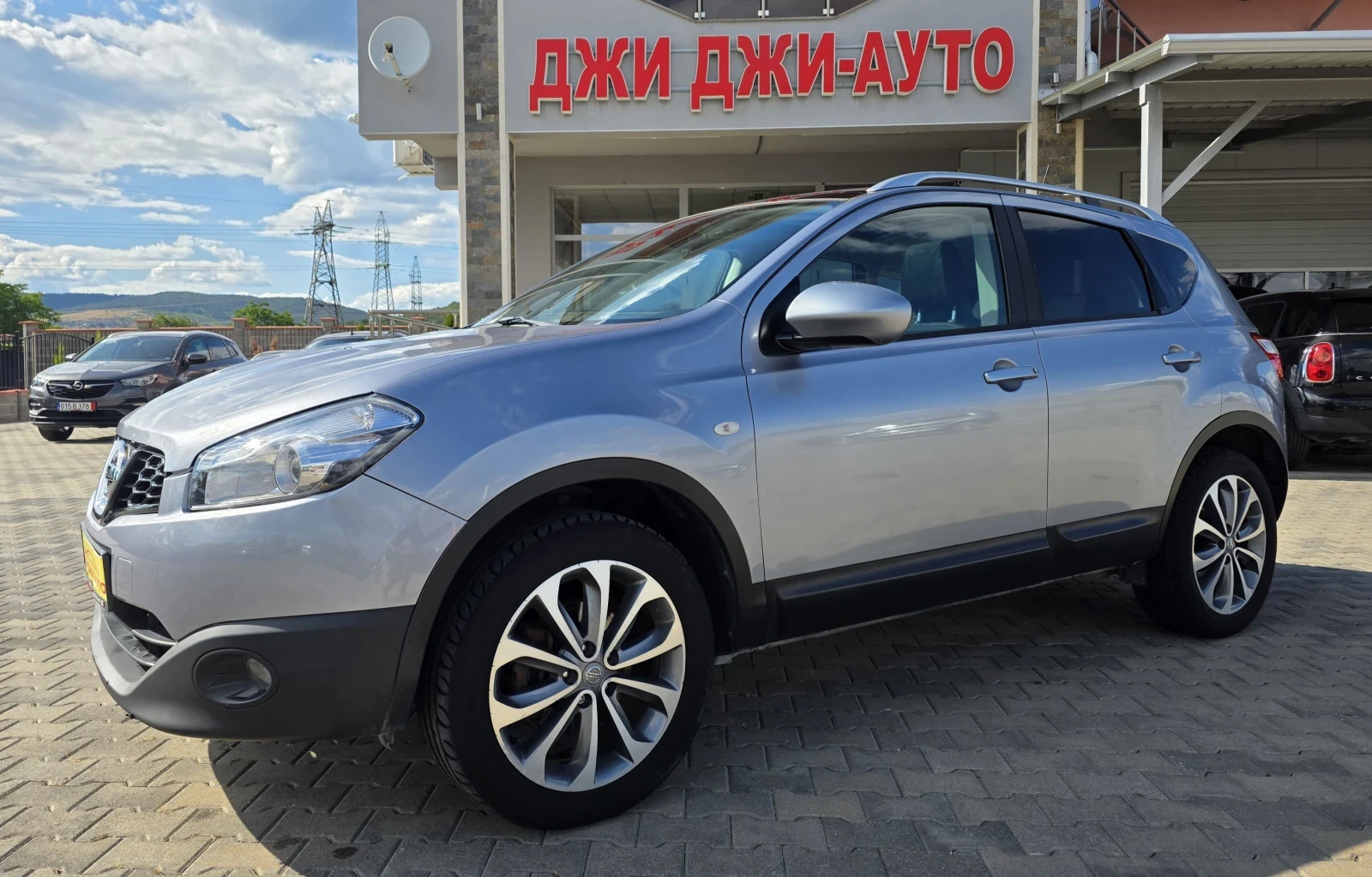 Nissan Qashqai 1.5dci 4X4 | Auto.bg — изображение 1 Nissan Qashqai 1.5dci 4X4 | Auto.bg — изображение 1