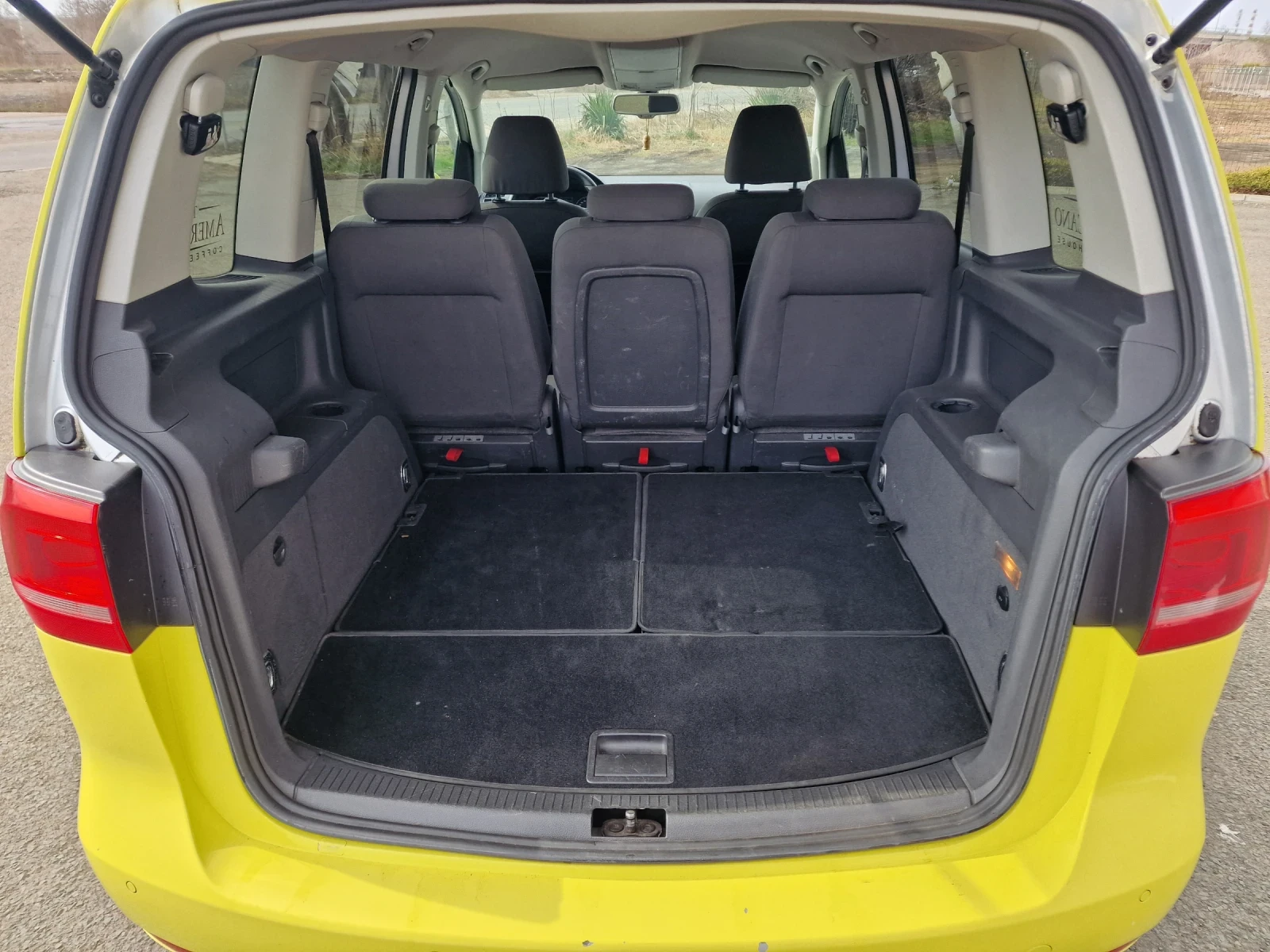 VW Touran 2.0TDI 140к.с DSG 6 High-line - изображение 10 | Auto.bg VW Touran 2.0TDI 140к.с DSG 6 High-line - изображение 10