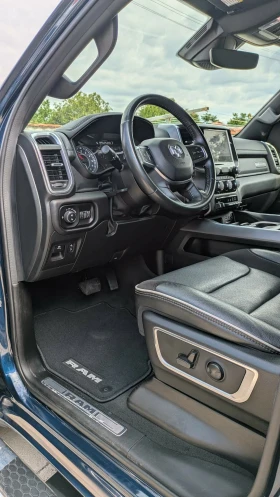 Dodge RAM 1500 Laramie Crew Cab - 49900 € / 97595.92 лв. - 36884072 7 | Car24.bg Dodge RAM 1500 Laramie Crew Cab - 49900 € / 97595.92 лв. - 36884072 7